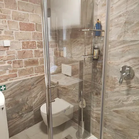 Luxury And Authentic In Old Town Maison d'hôtes