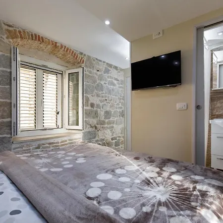 Maison d'hôtes Luxury And Authentic In Old Town Split