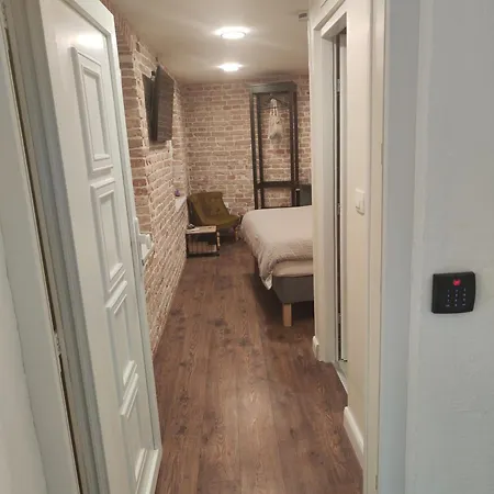 Luxury And Authentic Studio In Split Old Town Gasthof Split