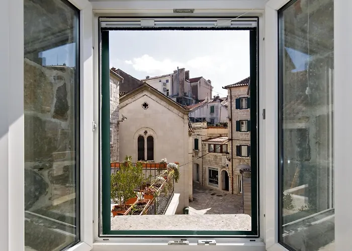 Luxury And Authentic Studio In Split Old Town